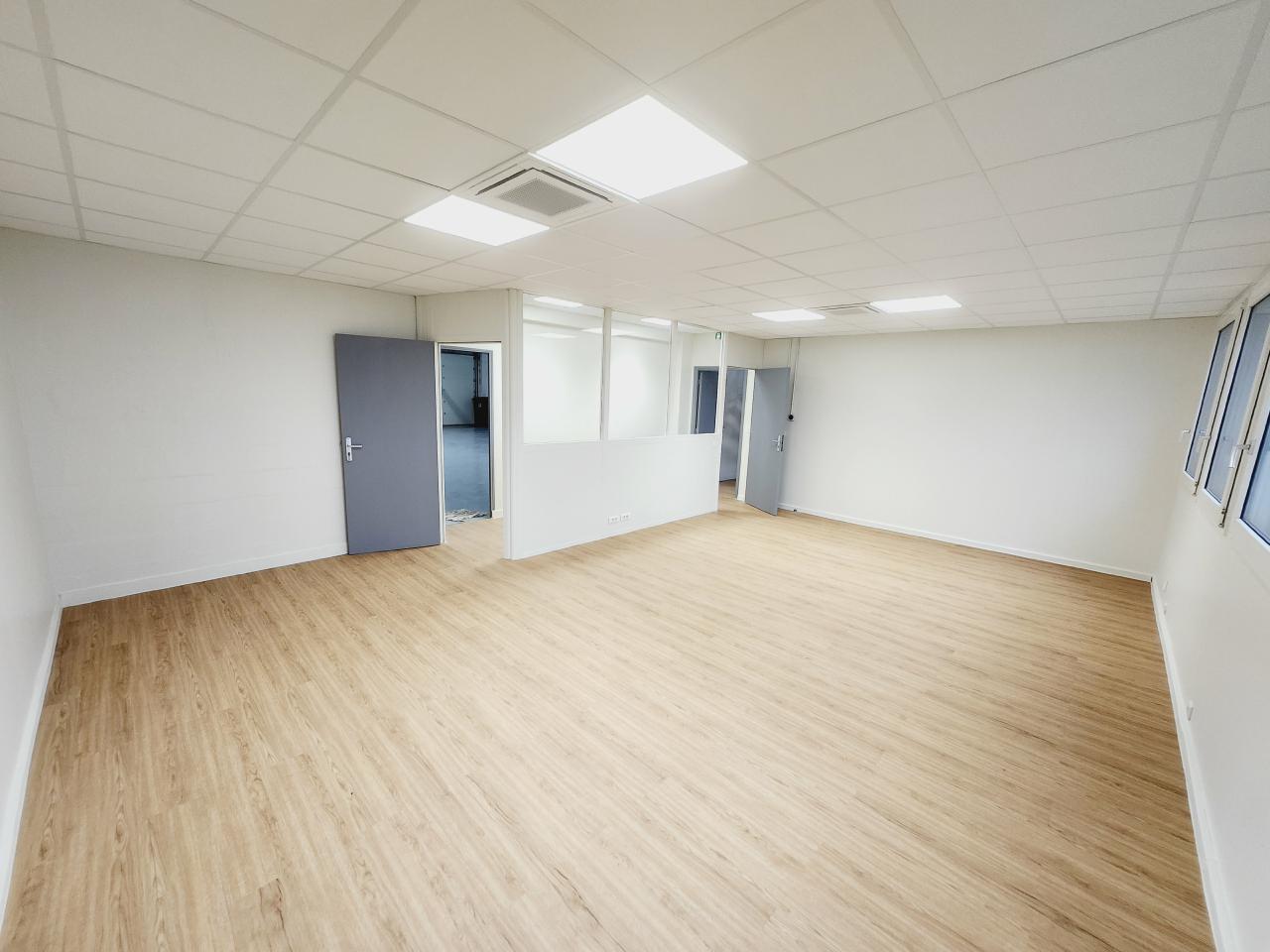 Local d'activité Lognes 385m² Location local d'activité Lognes Seine-et-Marne OLACT2110677 3